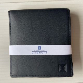 ジバンシィ(GIVENCHY)のジバンシー 二つ折り財布 新品未使用 ブラック(折り財布)