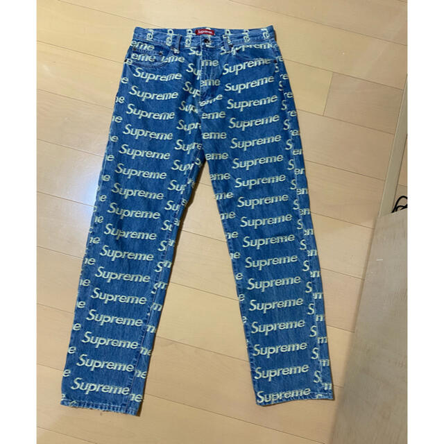 Supreme(シュプリーム)のsupreme frayed logos denim pants メンズのパンツ(デニム/ジーンズ)の商品写真