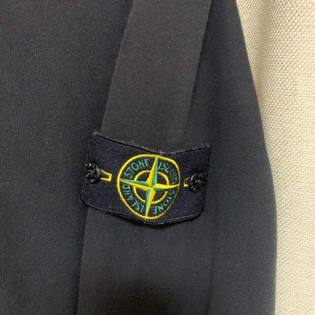 STONE ISLAND(ストーンアイランド)の20FW　STONE ISLAND スウェット プルオーバーパーカー  メンズのトップス(パーカー)の商品写真