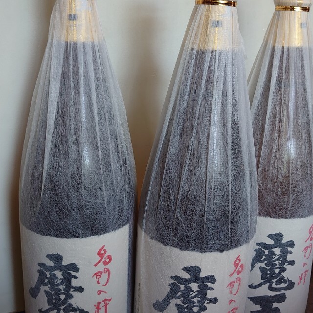 焼酎魔王、1升になります3本セット 食品/飲料/酒の酒(焼酎)の商品写真