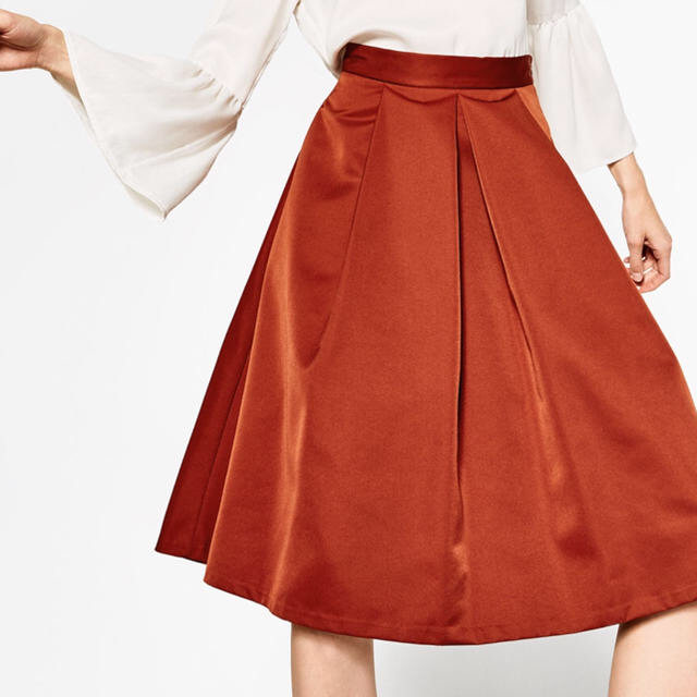 ZARA(ザラ)の今期秋物ザラプリーツスカート レディースのスカート(ひざ丈スカート)の商品写真