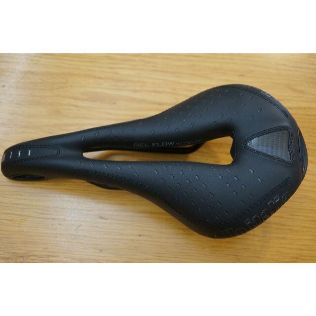 Selle Italia Max Flite Gelflow Racingサドル スポーツ/アウトドアの自転車(パーツ)の商品写真