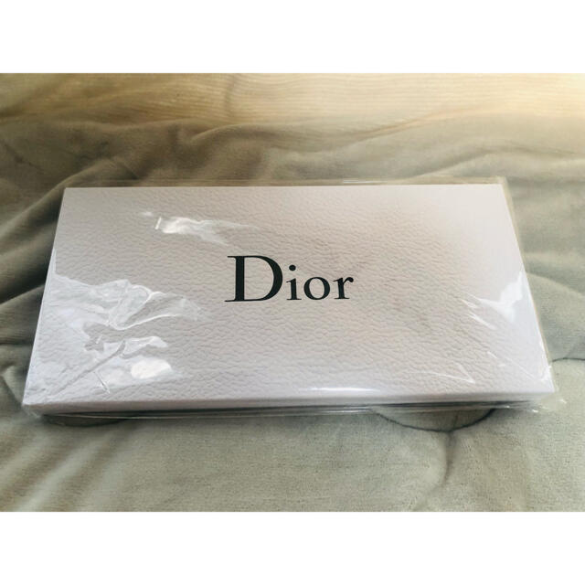 Dior(ディオール)の非売品　DIOR バッグチャーム3種 ハンドメイドのファッション小物(バッグチャーム)の商品写真