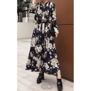 アメリヴィンテージ(Ameri VINTAGE)の◆完売品◆AMERI ワンピース　BLOSSOM PLEATS DRESS(ロングワンピース/マキシワンピース)