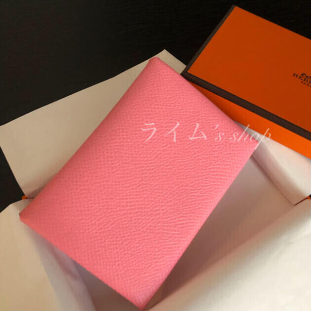 Hermes(エルメス)の【新品未使用】HERMES カルヴィデュオ ローズコンフェッティ レディースのファッション小物(財布)の商品写真