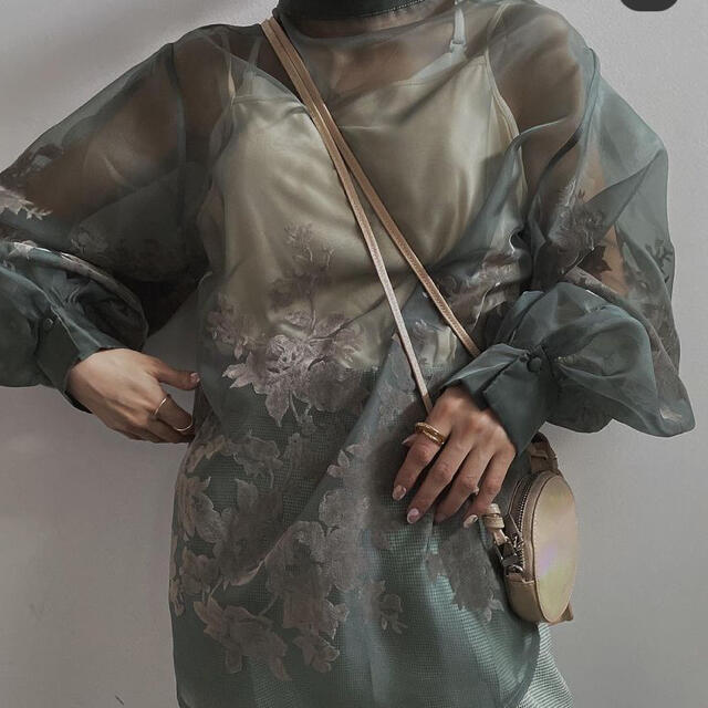 Ameri VINTAGE - 【期間限定価格】2WAY HAZE FLOWER BLOUSEの通販 by