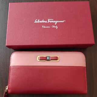 サルヴァトーレフェラガモ(Salvatore Ferragamo)のフェラガモ　長財布(財布)