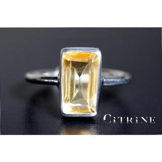 New『Citrine』の世界でひとつの天然石リング sv925+プラチナ仕上げ(リング(指輪))