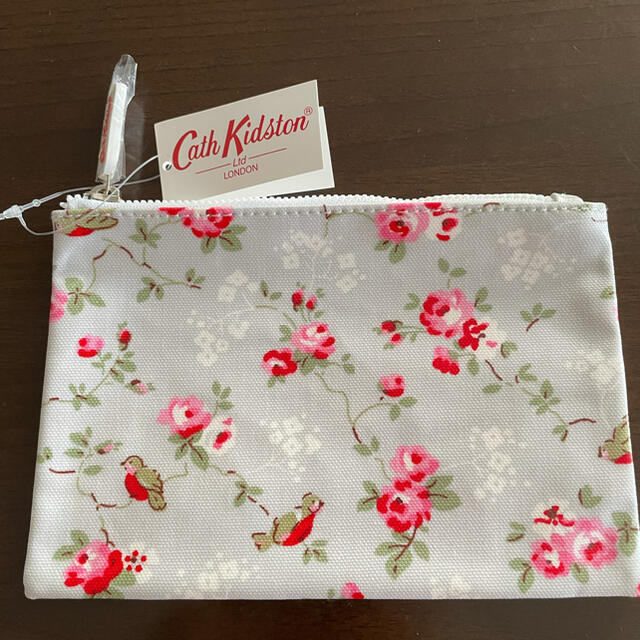 Cath Kidston(キャスキッドソン)のキャスキッドソン  ポーチ　タグ付き新品未使用 レディースのファッション小物(ポーチ)の商品写真