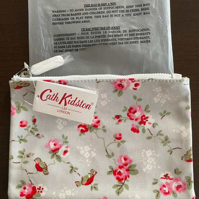 Cath Kidston(キャスキッドソン)のキャスキッドソン  ポーチ　タグ付き新品未使用 レディースのファッション小物(ポーチ)の商品写真