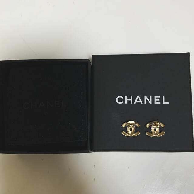 CHANEL(シャネル)のCHANELピアス　正規品  レディースのアクセサリー(ピアス)の商品写真