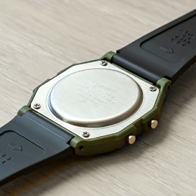 CASIO(カシオ)の【新品】チープカシオ　ベゼル　カーキ　カシオ デジタル腕時計 メンズの時計(腕時計(デジタル))の商品写真