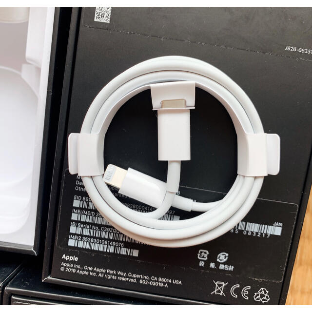 iPhone - iPhone12 pro付属品 純正 18w ライトニング ケーブル iPhone - iPhone12 pro付属品 純正 18w ライトニング ケーブル