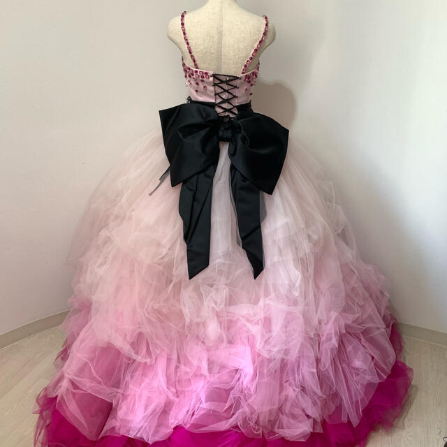 バービー ウェディングドレスの通販 by サンディ。
's shop｜ラクマ Barbie カラードレス 人気超激安