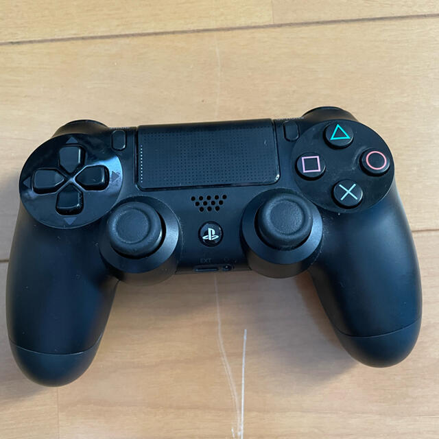 美品　PlayStation4 500GB ゲームカセット付き