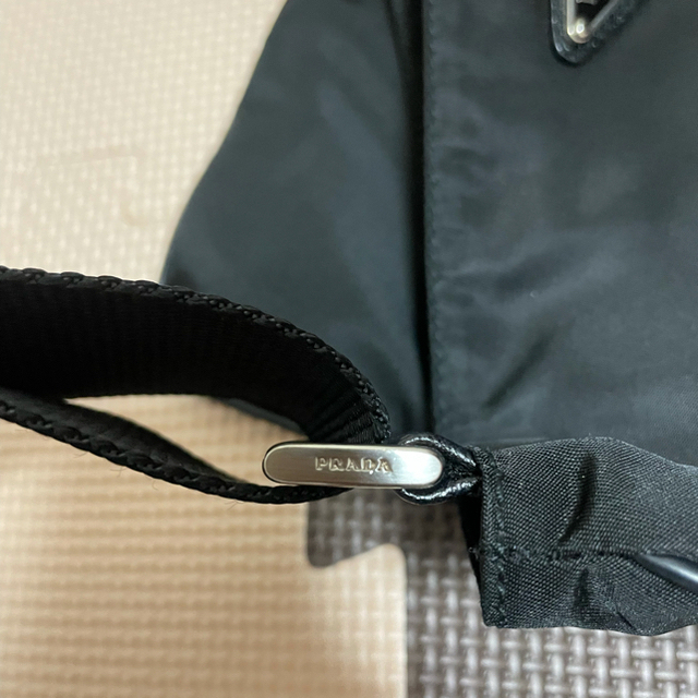 PRADA(プラダ)のPRADA ショルダーバック　黒 メンズのバッグ(ショルダーバッグ)の商品写真