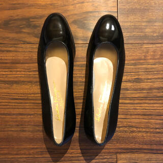 サルヴァトーレフェラガモ(Salvatore Ferragamo)のフェラガモ 靴(ローファー/革靴)