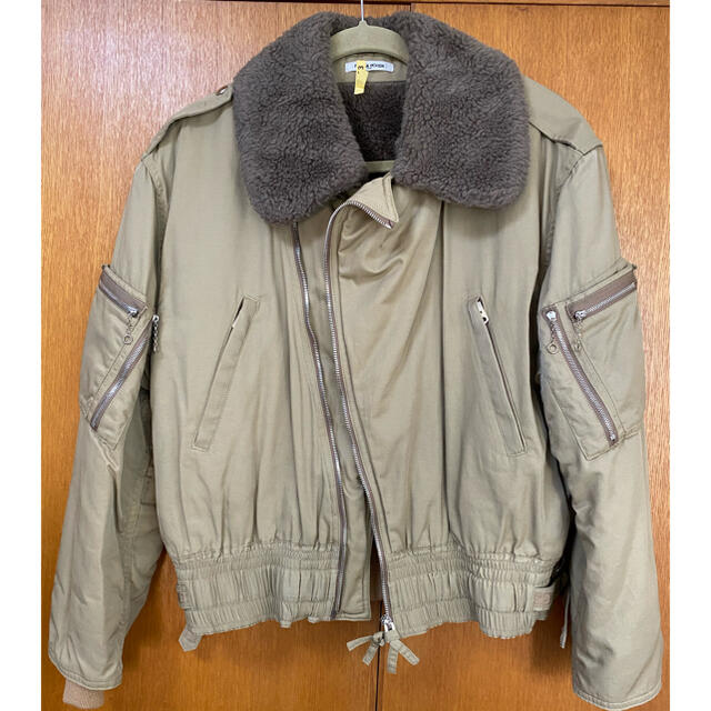 jonnlynx(ジョンリンクス)の専用 レディースのジャケット/アウター(ブルゾン)の商品写真