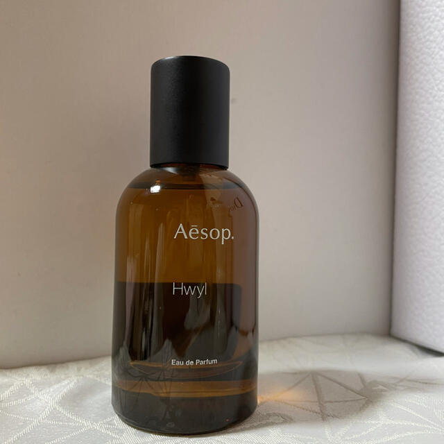 Aesop(イソップ)のAesop ヒュイル　オードパルファム コスメ/美容の香水(ユニセックス)の商品写真