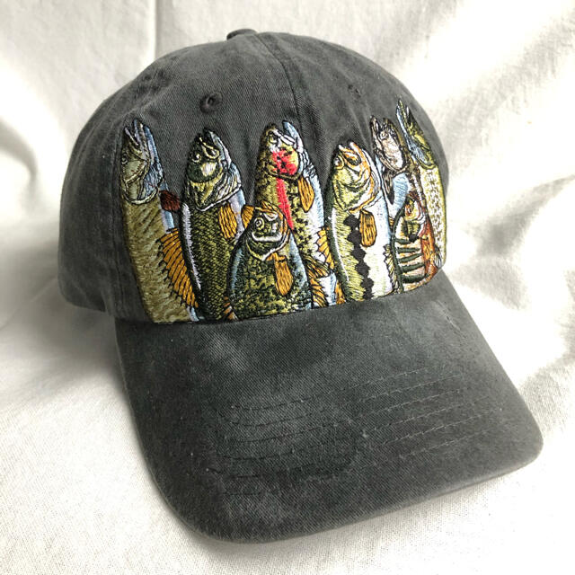 ART VINTAGE(アートヴィンテージ)のRIVER FISHING BREEDS キャップ 虹鱒 渓流釣り 魚 毛鉤 昔 メンズの帽子(キャップ)の商品写真