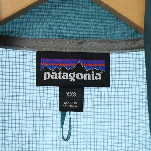 patagonia(パタゴニア)のパタゴニア ナイロンジャケット プルオーバー 長袖 ロゴワッペン XXS スポーツ/アウトドアのスポーツ/アウトドア その他(その他)の商品写真