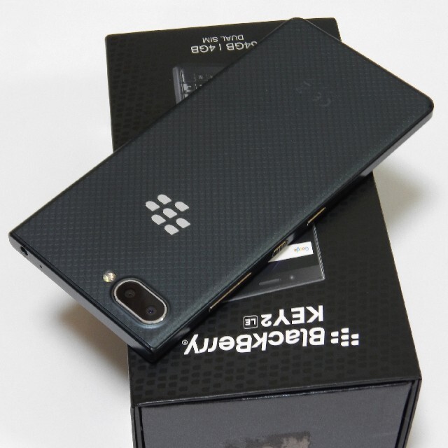 BlackBerry(ブラックベリー)のSIMフリー BlackBerry KEY2 LE BBE100-4 スマホ/家電/カメラのスマートフォン/携帯電話(スマートフォン本体)の商品写真