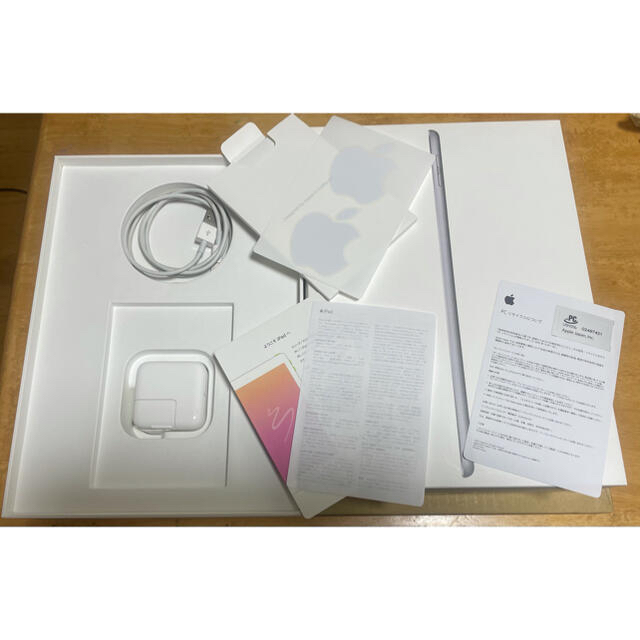 iPad(アイパッド)のApple iPad 第6世代　wi-hi 32GB スペースグレー スマホ/家電/カメラのPC/タブレット(タブレット)の商品写真