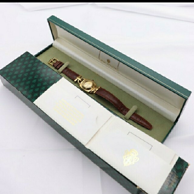 Gucci(グッチ)のGUCCI　腕時計　ジャンク品 レディースのファッション小物(腕時計)の商品写真