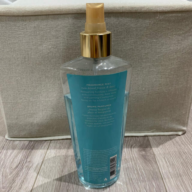 Victoria's Secret(ヴィクトリアズシークレット)のヴィクトリアシークレット ボディミスト アクアキス  250mL コスメ/美容の香水(香水(女性用))の商品写真