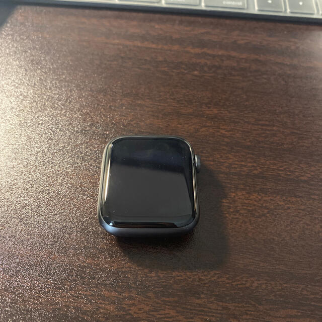 Apple Watch SE 44mm スペースグレイアルミニウムケース