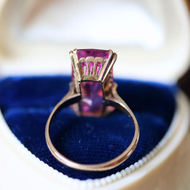 K18 合成ピンクサファイア 王冠透かし ヴィンテージリング レディースのアクセサリー(リング(指輪))の商品写真