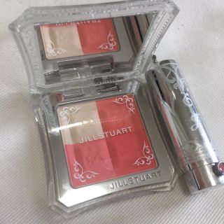 ジルスチュアート(JILLSTUART)の日本未発売！ジル ビッグアップルコレクション ミックスブラッシュコンパクト111(チーク)