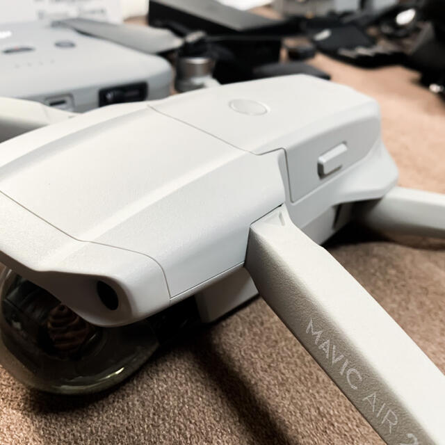 美品　DJI AIR2 フライモアコンボ　おまけ付き