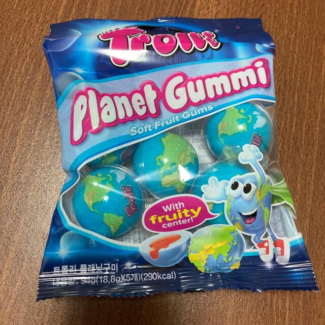 ちーねー様地球グミ 食品/飲料/酒の食品(菓子/デザート)の商品写真