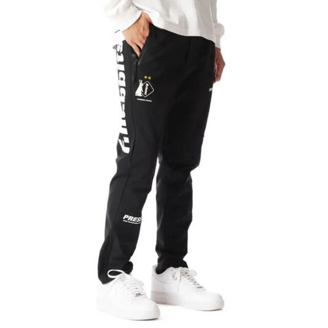 F.C.R.B.(エフシーアールビー)の【完売レア品】Bristol FR2 WARM UP PANTS XL 黒 メンズのパンツ(その他)の商品写真