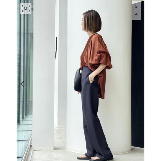 L'Appartement DEUXIEME CLASSE(アパルトモンドゥーズィエムクラス)の新品🤎【HAVEL studio】PLEATED GATHER B/L   レディースのトップス(シャツ/ブラウス(長袖/七分))の商品写真