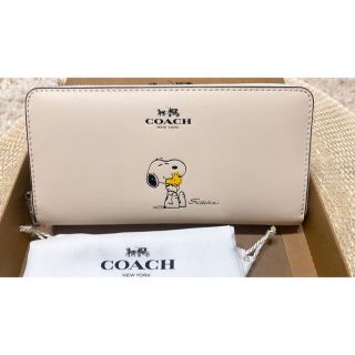 コーチ(COACH)のスヌーピ　コーチ　coach 長財布　白(財布)