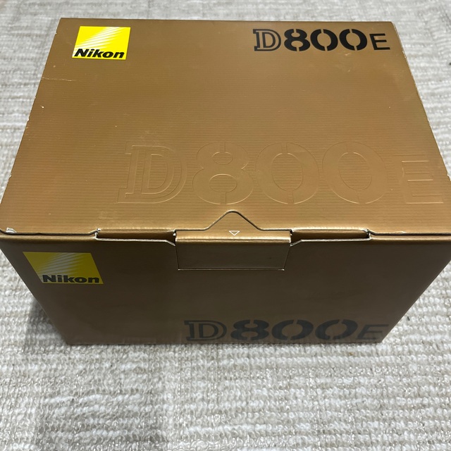 NIKON D800E メンテ済み本体　とその他付属品