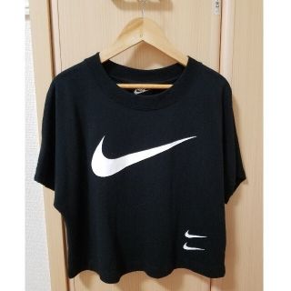 ナイキ(NIKE)のNIKE　☆ショート丈Tシャツ☆　値下げ不可(Tシャツ(半袖/袖なし))