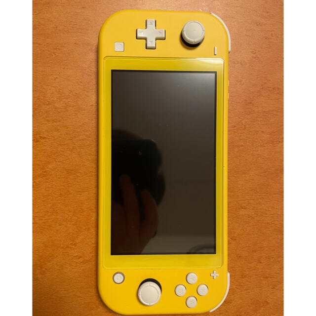 Nintendo Switch(ニンテンドースイッチ)のNintendo Switch light エンタメ/ホビーのゲームソフト/ゲーム機本体(携帯用ゲーム機本体)の商品写真