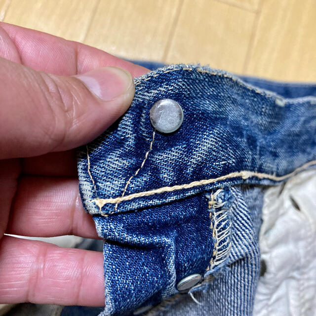 501(ゴーマルイチ)の（rick様専用）LEVIS リーバイス　501 xx 当時物　皮パッチ メンズのパンツ(デニム/ジーンズ)の商品写真