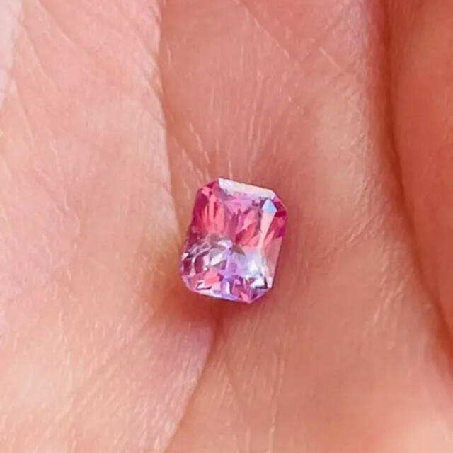 ご専用♡艶々♡とっても綺麗なパパラチアサファイア♡0.614ct