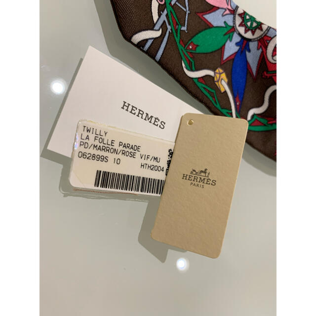 Hermes(エルメス)のエルメス　ツイリー　ラフォルパラード　茶系 レディースのファッション小物(バンダナ/スカーフ)の商品写真
