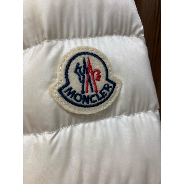 大特価品 MONCLER モンクレール ライトダウン ホワイト S SAFRE サフレ 大特価品 MONCLER モンクレール ライトダウン ホワイト S SAFRE サフレ