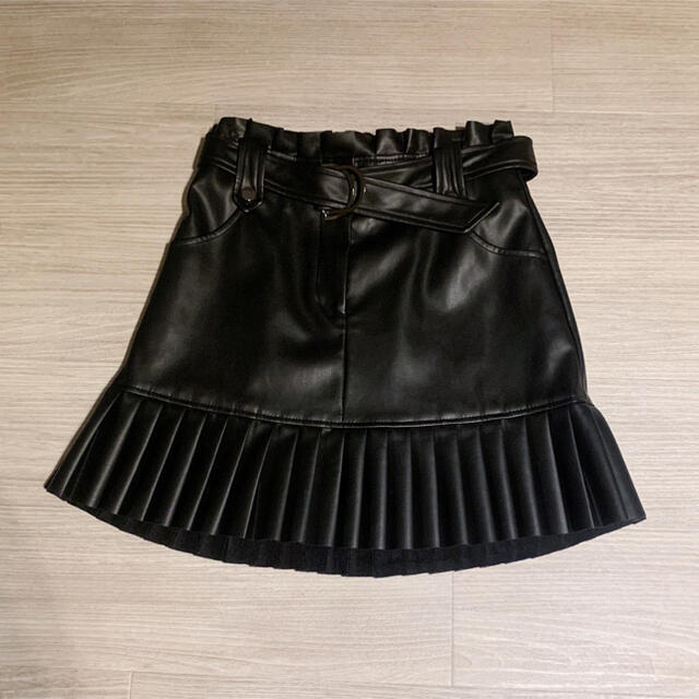 ZARA(ザラ)のプリーツ マーメイドスカート ベルト付き レディースのスカート(ミニスカート)の商品写真