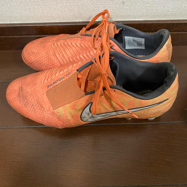 NIKE(ナイキ)のNIKE Phantom Venom  FG/AG 25.0cm  “レア” スポーツ/アウトドアのサッカー/フットサル(シューズ)の商品写真