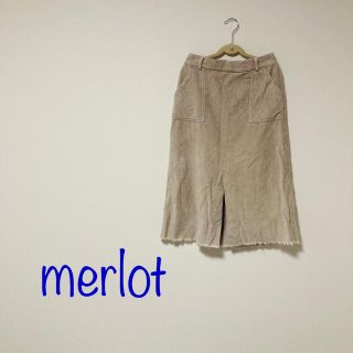 メルロー(merlot)のmerlot スカート(ひざ丈スカート)