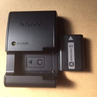 ソニー(SONY)の美品SONY純正充電器バッテリーセットBC-VW1+NP-FW50(バッテリー/充電器)