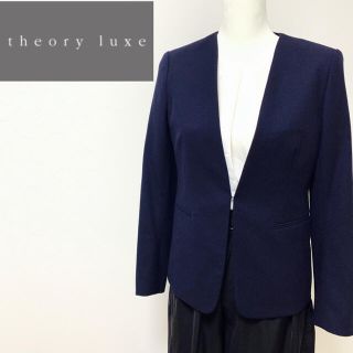 セオリーリュクス(Theory luxe)の【新品同様】theory luxe ノーカラー　テーラード　ジャケット　ネイビー(ノーカラージャケット)