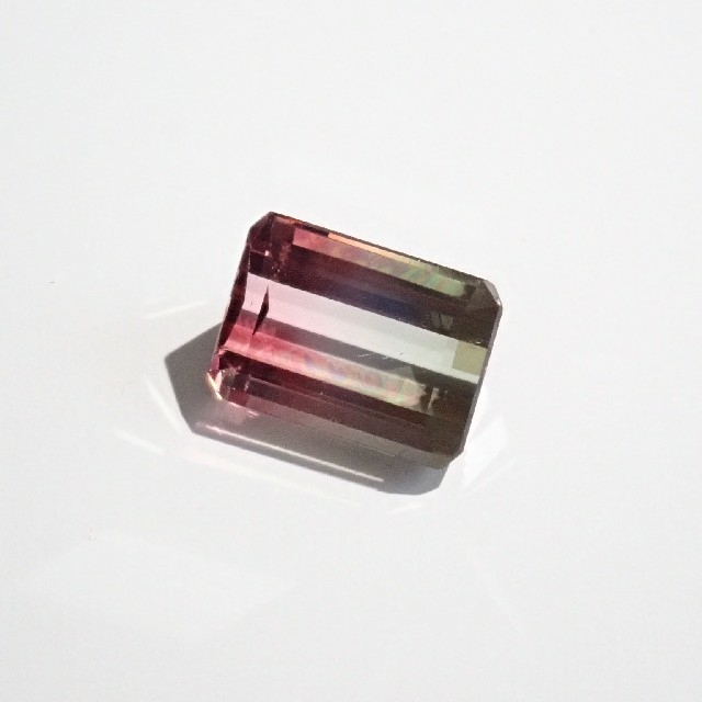 ◆特価品◆ルース 色石【バイカラートルマリン   エメラルドカット】1.86ct 2